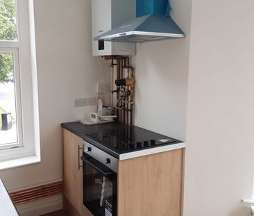 Studio Flat, Barking Road, E16 - Photo 4