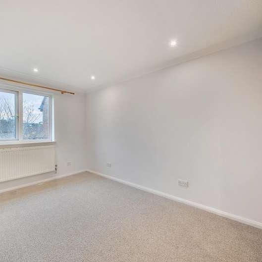 Wheelwright Close, Bushey, WD23 - Photo 1