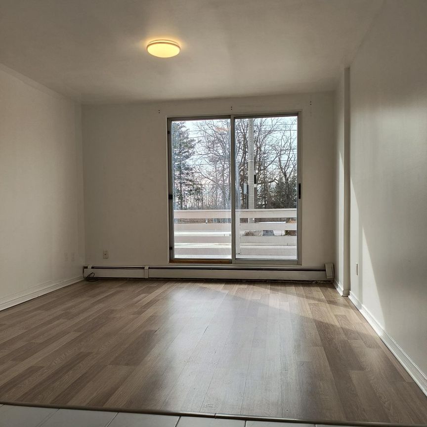 920 Colborne Apartments - Photo 1