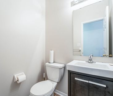 For Lease - 5195 Angel Stone Drive, Mississauga, Ontario - Photo 1