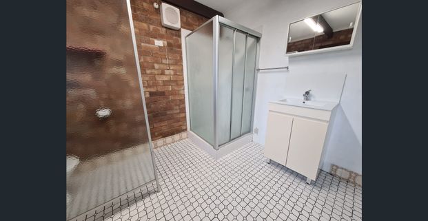 Close to Town - Photo 1