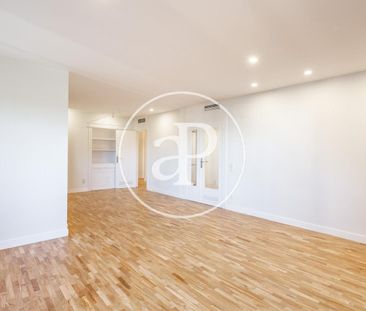 Flat for rent with views in Gran Vía (Valencia) - Photo 3