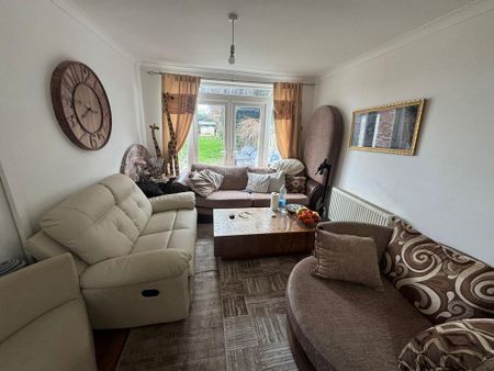 3 bedroom terraced house to rent - Photo 2
