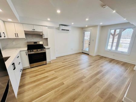 For Lease - 3283 Turnstone Boulevard Unit# A, Pickering, Ontario - Photo 2