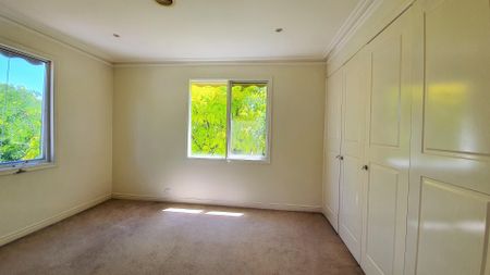 8/34-44 Regent Street, Elsternwick VIC 3185 - Townhouse For Rent | Domain - Photo 3