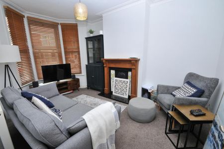 2 bedroom terraced house to rent - Photo 3