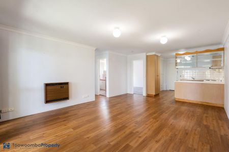 Modern Two-Bedroom Unit in the Heart of Newtown - Photo 2