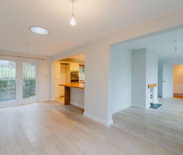 3 bedroom detached bungalow to rent - Photo 3