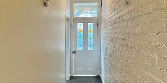Perfectly Positioned Two Bedroom House - Photo 3