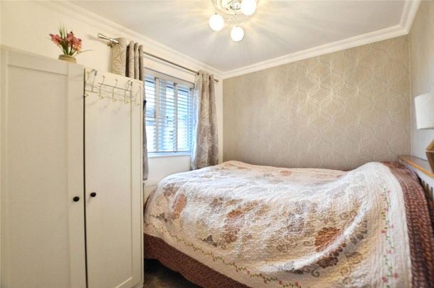 4 bedroom detached house to rent - Photo 1