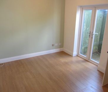 2 bedroom ground floor flat to rent - Photo 4