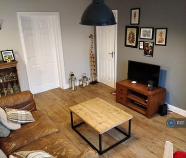 2 bedroom terraced house to rent - Photo 1