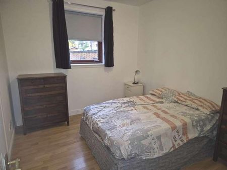 Southside Crescent, Glasgow, G5 - Photo 5