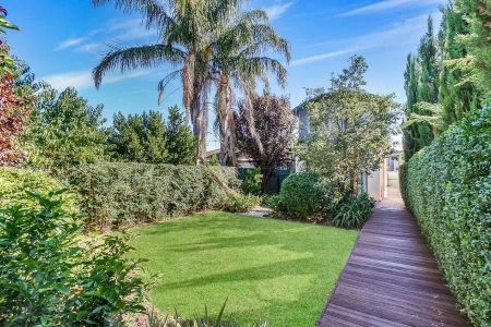 “Spacious Character home in the heart of Norwood” - Photo 2