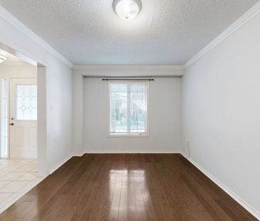 For Lease - 60 Cariglia Trail, Markham, Ontario - Photo 2