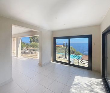 Maison T7 près de CARQUEIRANNE à louer - Photo 3