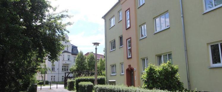 Top sanierte 2-Raum Wohnung im EG sucht Nachmieter! - Photo 1