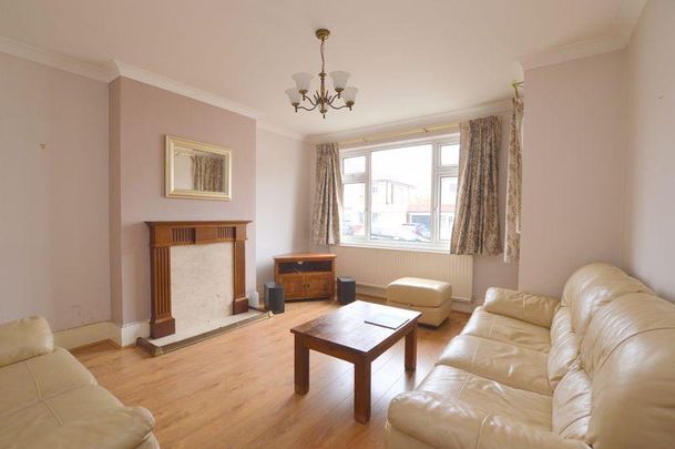 3 bedroom terraced house to rent - Photo 1