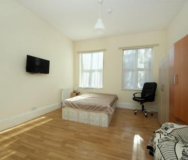 Studio to rent - Photo 6