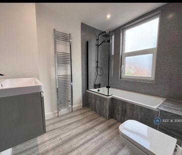 4 bedroom terraced house to rent - Photo 4