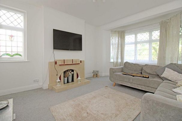 3 bedroom terraced house to rent - Photo 1