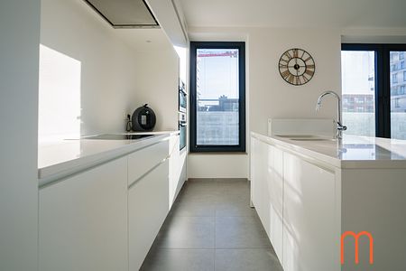 Exclusief, volledig ingericht appartement op de 5de verdieping van de residentie Ensor Tower I. - Photo 3