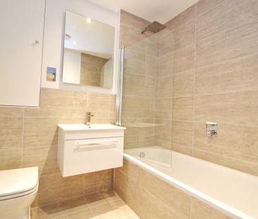 73 High Street, Maidenhead - Photo 1