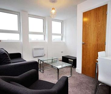 Acre House, Benbow Street, Sale, M33 - Photo 2