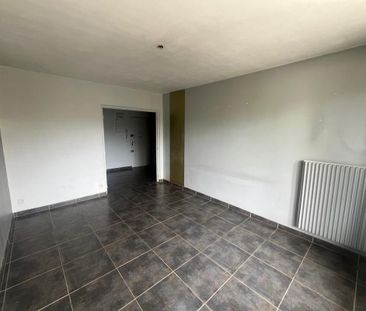 Location Appartement 3 pièces 64m² NEUVILLE SUR SAONE 69250 - Photo 6