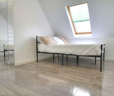 4 bedroom chalet to rent - Photo 3