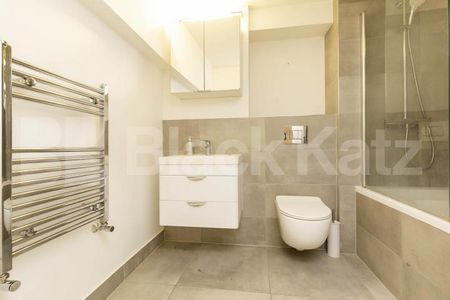 located in one of Dalston's iconic warehouse apartment developments - Photo 4