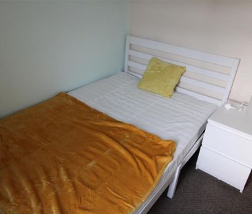 4 bedroom private hall to rent - Photo 4