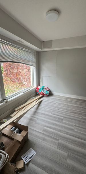 173 Henderson Ave - Photo 1