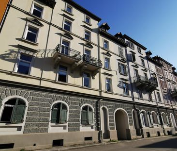 Ansprechende 2,5-Zimmer-Wohnung in saniertem Altbau in Bregenz - Foto 2
