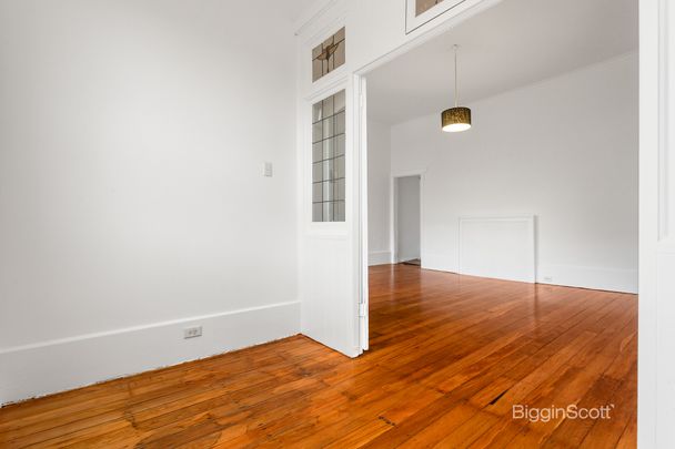 ONE BEDROOM APARTMENT WITH LOADS OF LIVING SPACE! - Photo 1