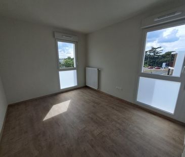 Location Appartement 3 pièces 62m² VILLENEUVE TOLOSANE 31270 - Photo 3