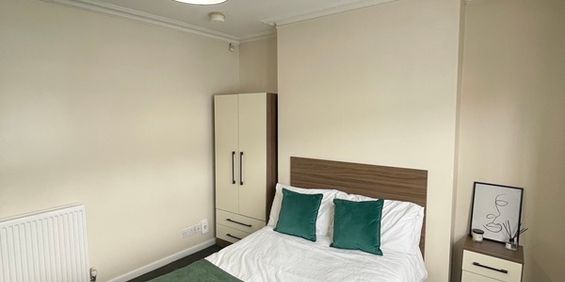 100 Carholme Road - Photo 3