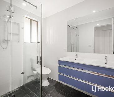 13 Pagoda Crescent, Quakers Hill NSW 2763 - House For Rent | Domain - Photo 2