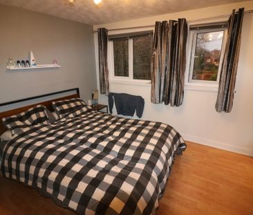 98 Chester Avenue - Photo 1