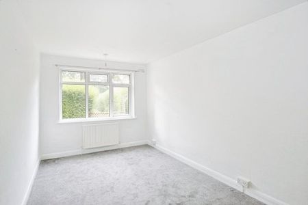 Tartar Road, Cobham, KT11 - Photo 3