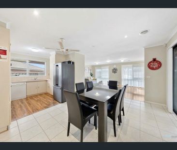 Three-Bedroom Family Home with Spacious Backyard - Photo 5