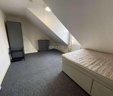 College Road, Reading, RG6 - Photo 2