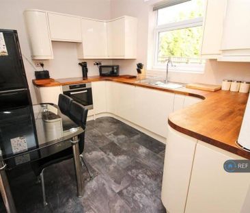 3 bedroom terraced house to rent - Photo 6