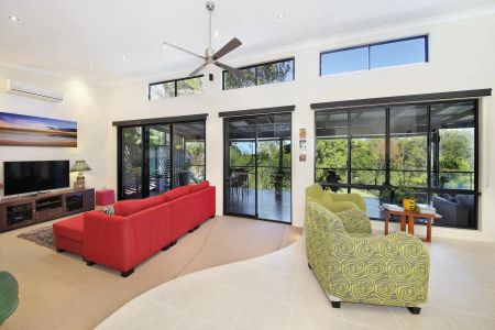 Your Hinterland Escape Near the Coast! - Photo 5