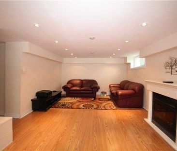 For Lease - 306 Osiris Drive, Richmond Hill, Ontario - Photo 2