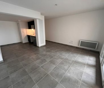 Location Appartement 2 pièces 50m² ST JORY 31790 - Photo 2