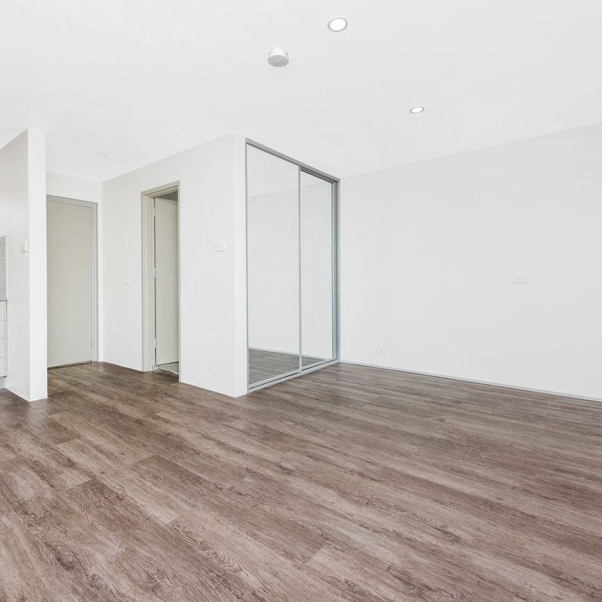 In the heart of Meadowbank - Photo 1