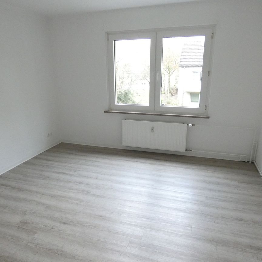 Ideale Erdgeschoss-Wohnung mit großem Balkon in sehr ruhiger Lage - Foto 1