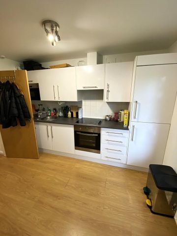 Studio to rent - Photo 4