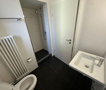 Lichtdurchfluetet und renoviert! - Foto 4